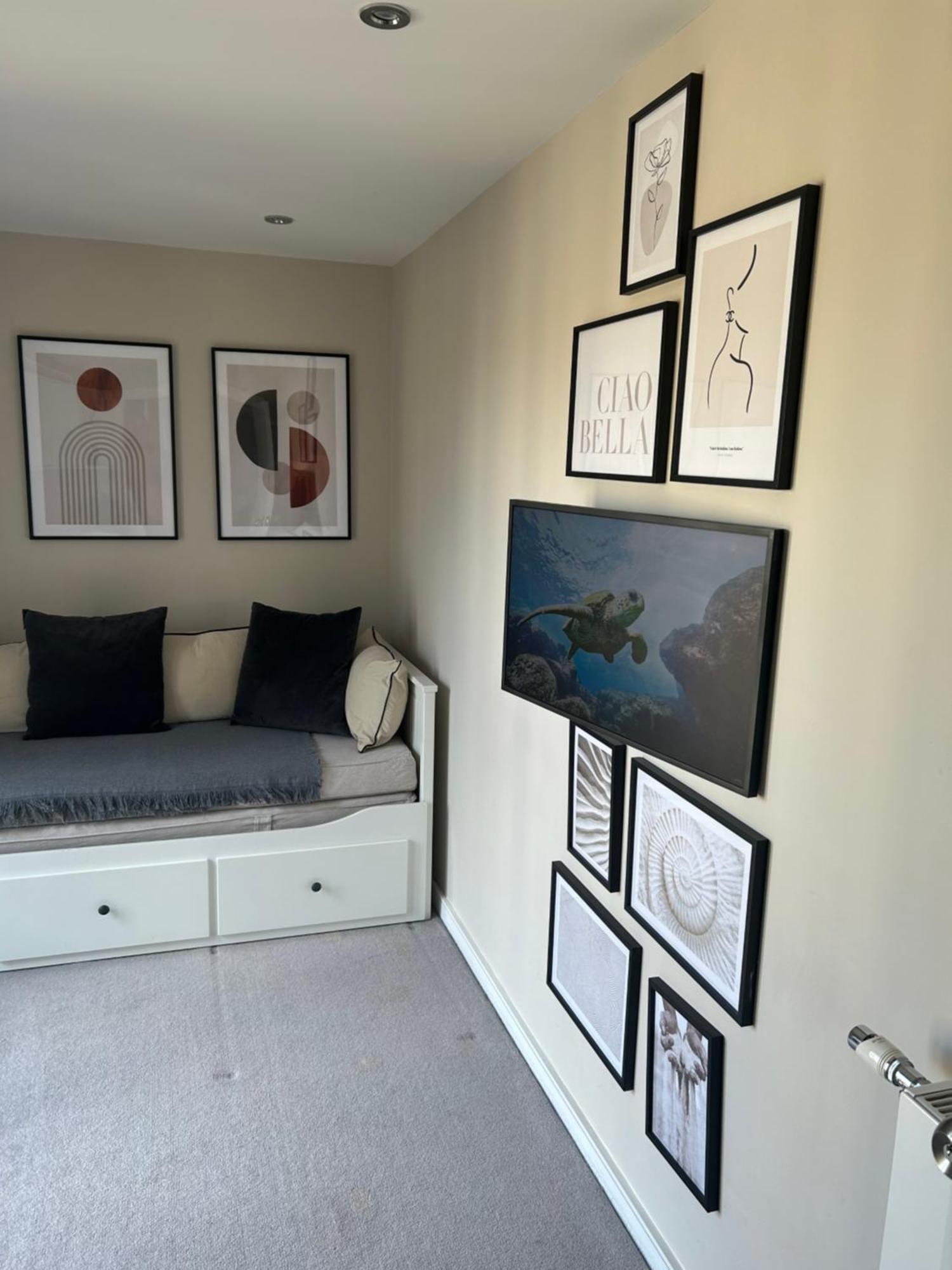 Cosy Bedroom In Luxury Apartment London Kültér fotó